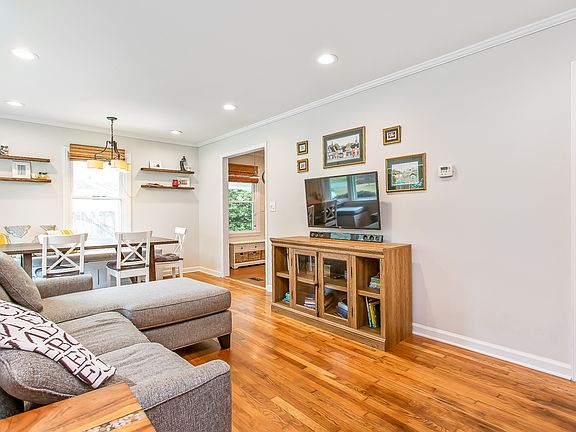 4th image of 3339 Concord Cir SE