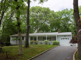 45 Hillside Rd, Stony Brook, NY 11790