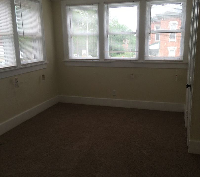 1st image of 1416 Main St APT 3