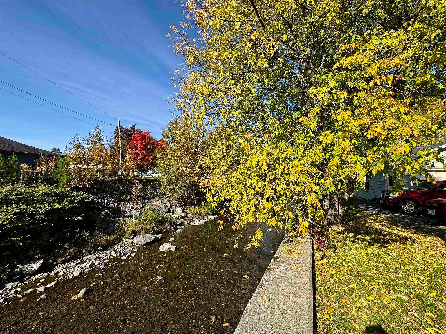 2 bed, 1.0 bath, 869 sqft, $1,200 — Photo 3