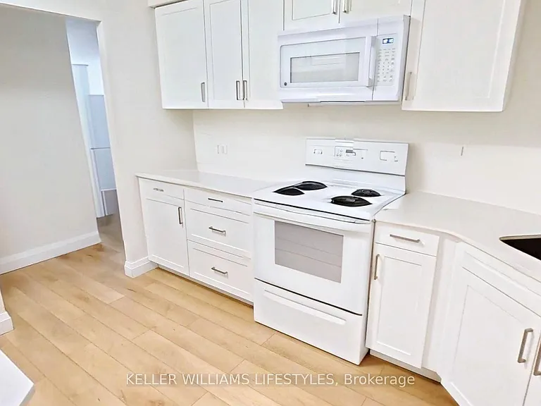 695 Richmond St #301 — Photo 5