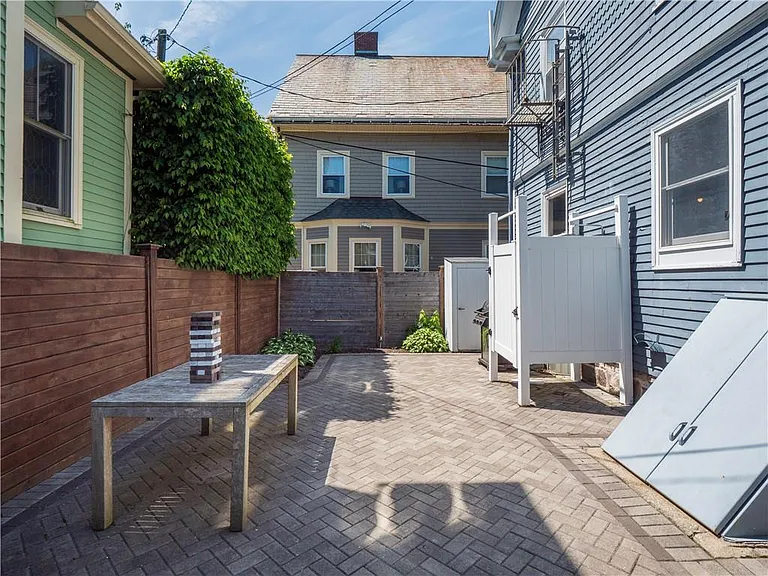 27 Mann Ave — Photo 39