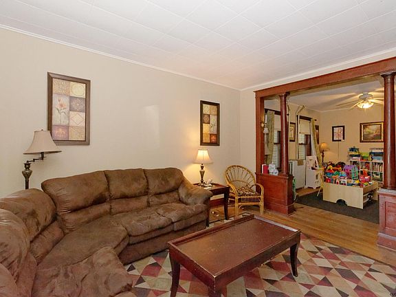 3rd image of 173 Vliet Blvd