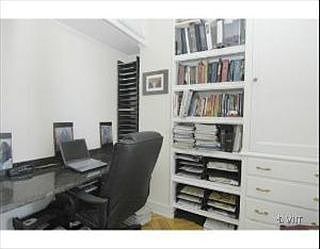 4th image of 2052 N Lincoln Park W APT 1109