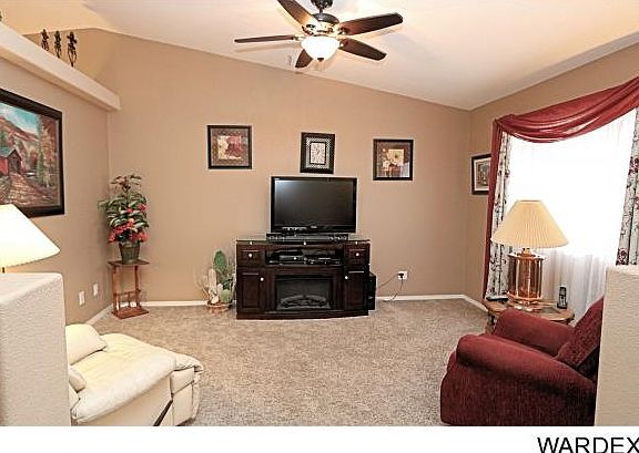 5th image of 3575 Parkview Dr
