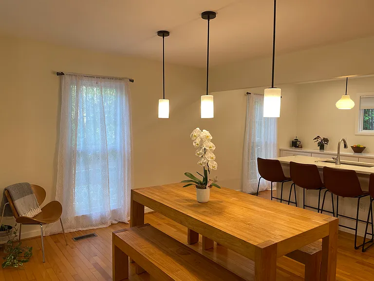 620 Arlington St — Photo 8