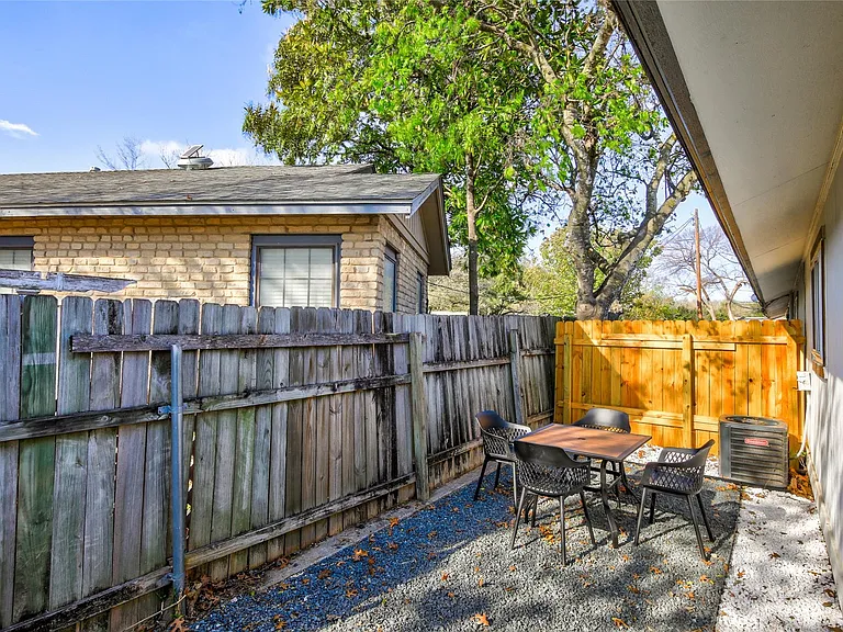 10509 Macmora Rd #B — Photo 16