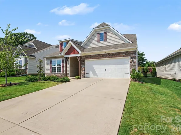 163 Abersham Dr, Mooresville, NC 28115