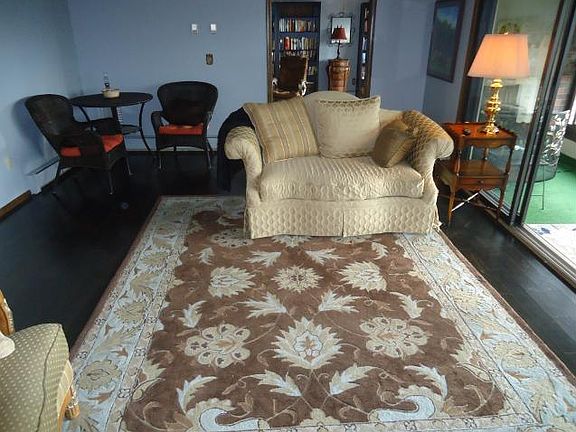 5th image of 3090 Lexington Ave N APT C2