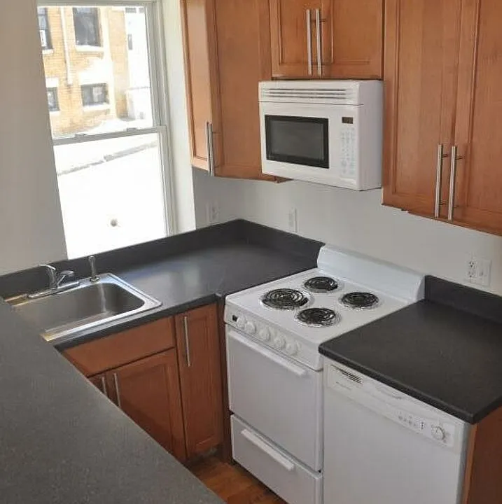 836A Huntington Ave #1