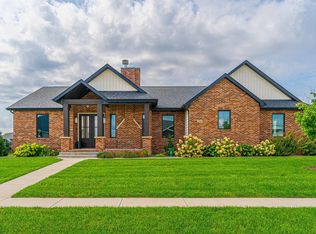 1212 Lightstone Ct, Sherman, IL 62684