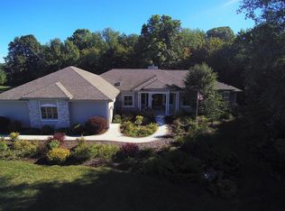 4736 N Blue Heron Dr, West Bend, WI 53095