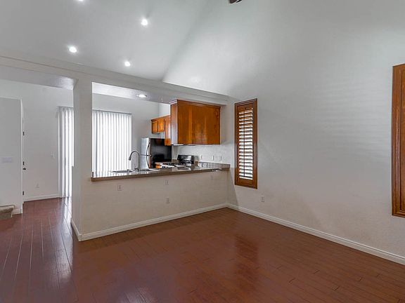 5th image of 7625 Grassy Bank St