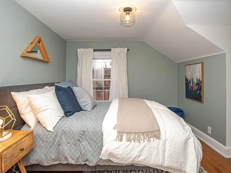 18694 Oak Dr — Photo 34