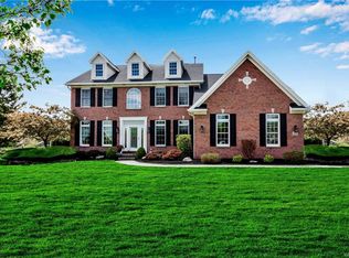 5352 Coyote Ct, Williamsville, NY 14221
