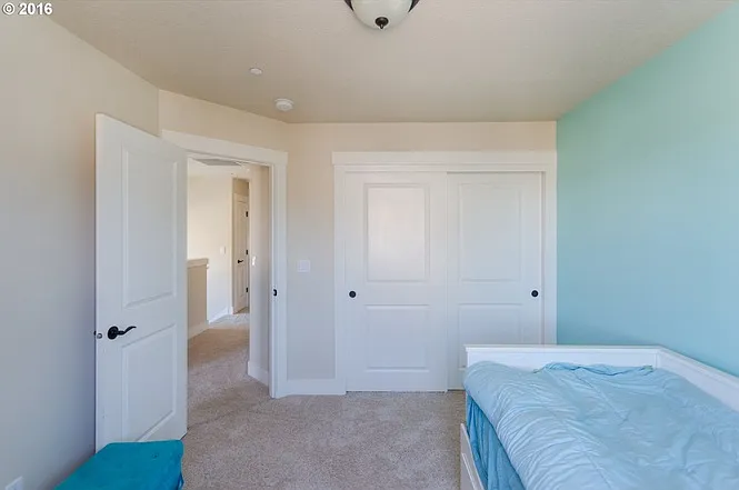 7697 NE Prefontaine St — Photo 23