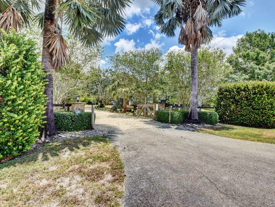 2504 Deer Run Trl, Loxahatchee, FL 33470
