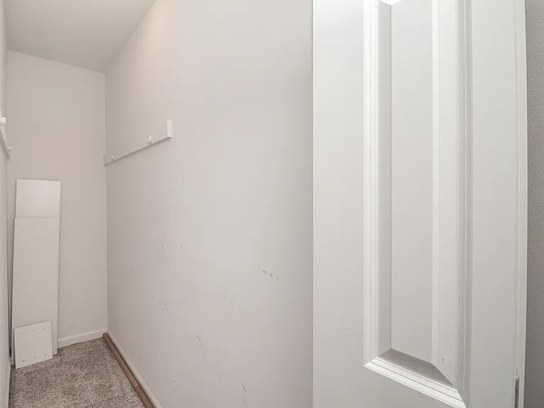 197 Uteg St #201A — Photo 13