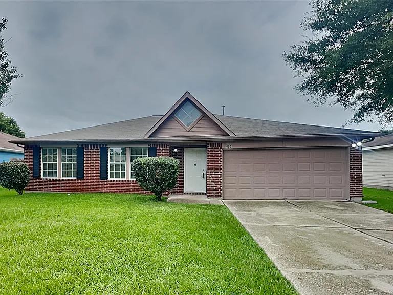 430 Fishhawk Way — Photo 1