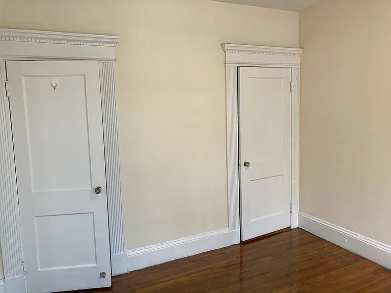 111 Peterborough St #11 — Photo 2