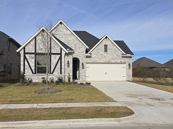 2nd image of 925 Lady Bird Dr
