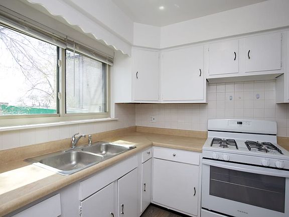 4th image of 131 N Cuyler Ave APT 2B
