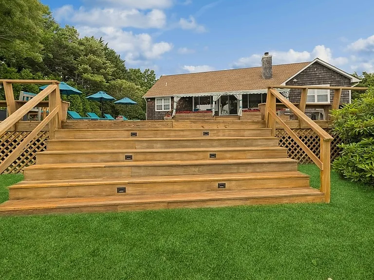 70 Mill Pond Ln — Photo 28