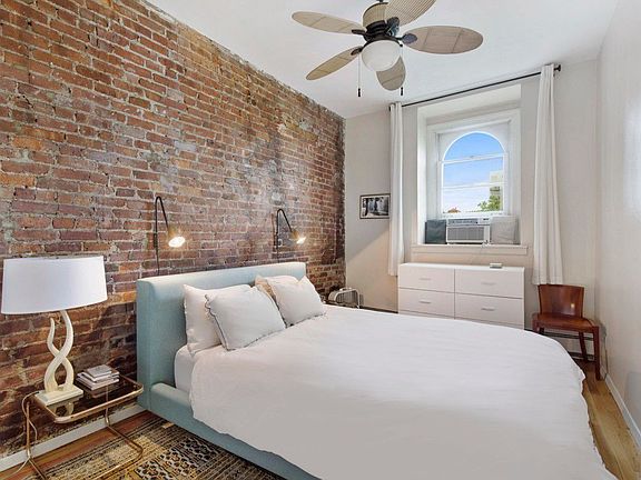 4th image of 153 Lafayette Ave APT 5
