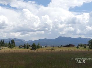 5 Springer Ct, McCall, ID 83638