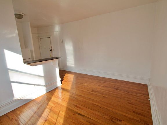 4th image of 33 Vermilyea Ave APT 5C