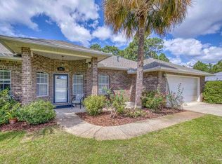 1983 Alamanda Ct, Navarre, FL 32566