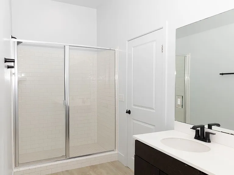 72 W Santa Clara St — Photo 32