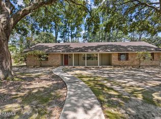 108 W Smiley St, Opelousas, LA 70570