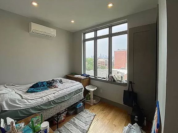 3rd image of 223 Manhattan Ave #4C