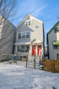 3236 N Leavitt St #1, Chicago, IL, 60618