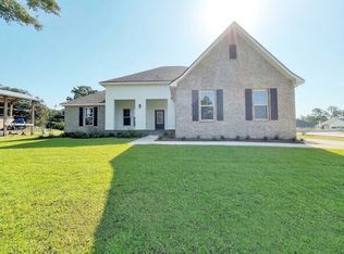 2210 Royal Fern Ln, Cantonment, FL 32533