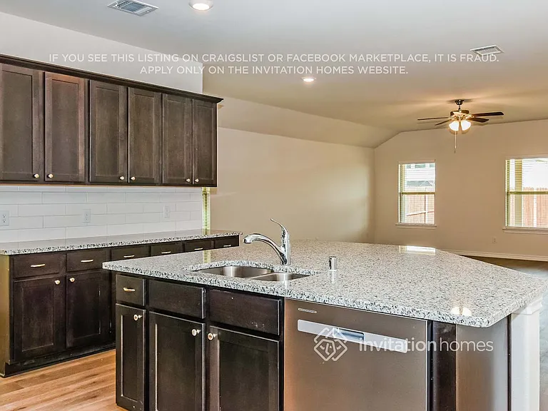 7416 Alfriston Pl — Photo 7