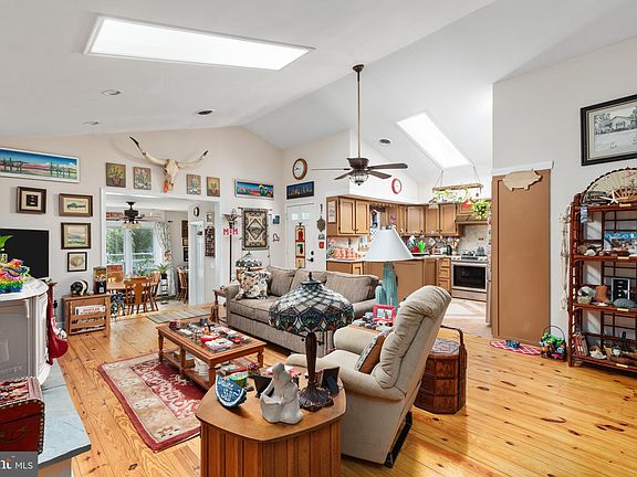 4th image of 138 Natalie Ln