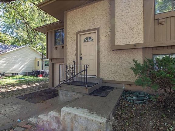 4th image of 5641 Crest Dr