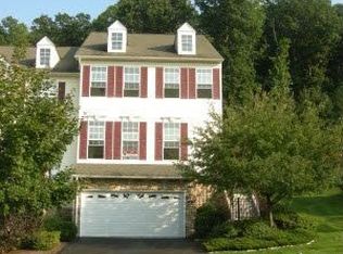 114 Fringetree Dr, West Chester, PA 19380