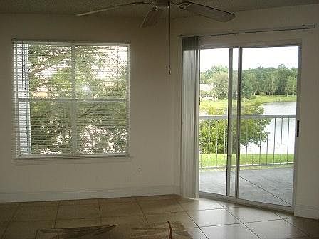 3rd image of 2561 Grassy Point Dr