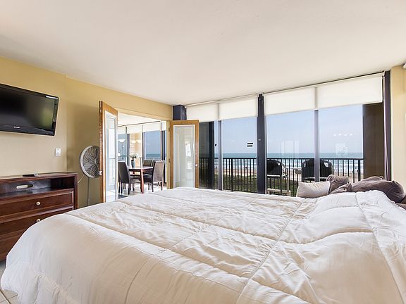 5th image of 112 Padre Blvd Unit 316