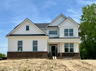 6300 Teluride Dr, White Lake, MI