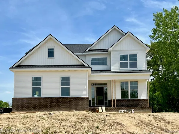 6300 Teluride Dr, White Lake, MI 48383