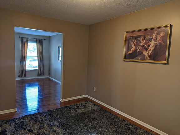 4th image of 3418 Carnation Ct