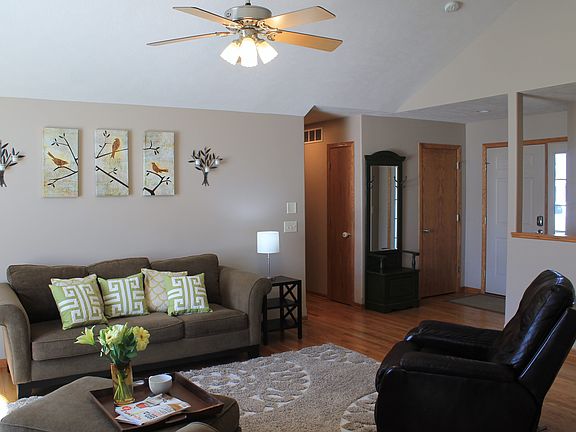 3rd image of 3711 W Ickes Ct
