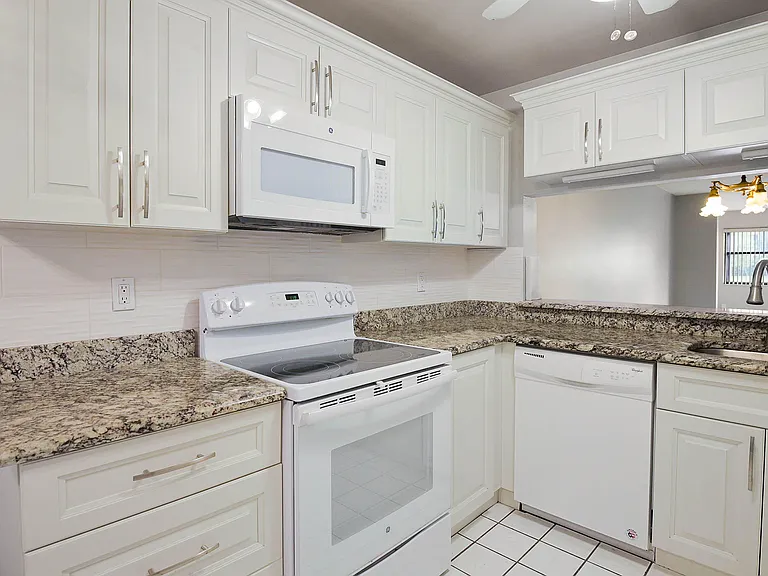 7593 Tahiti Ln #106 — Photo 9