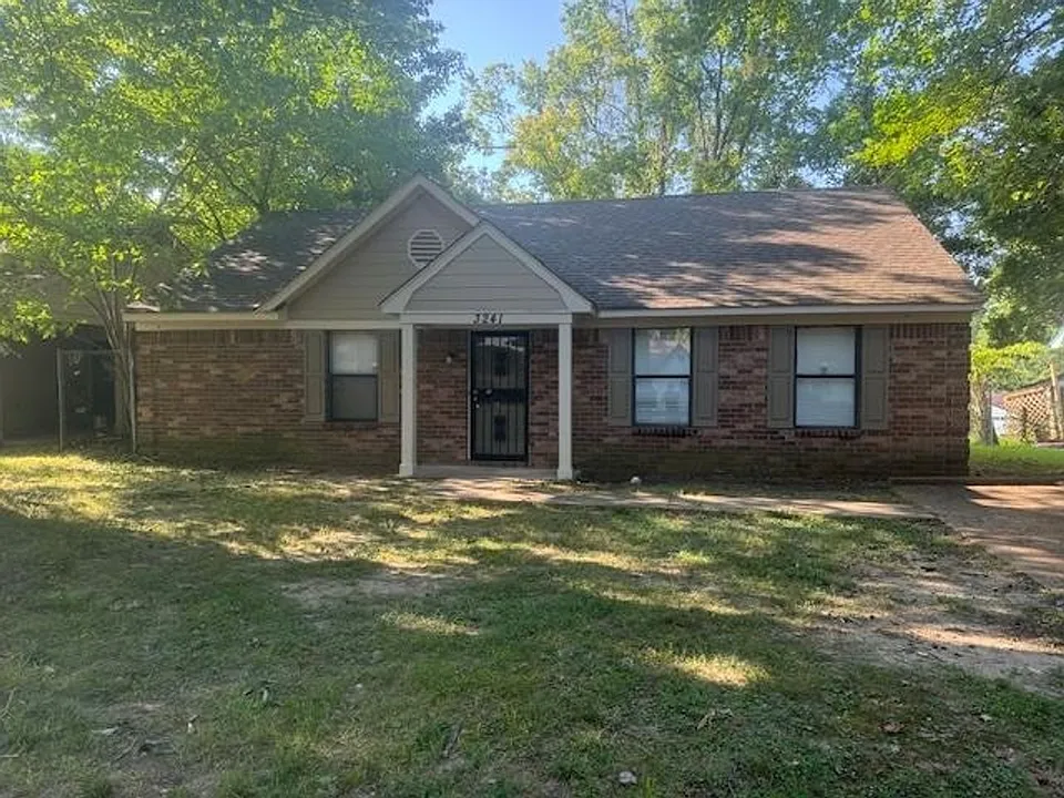 3241 Cedar Springs Dr