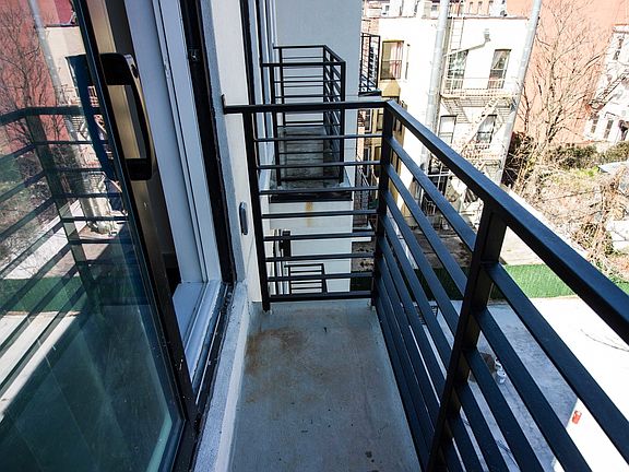 5th image of 225 Winthrop St #2L