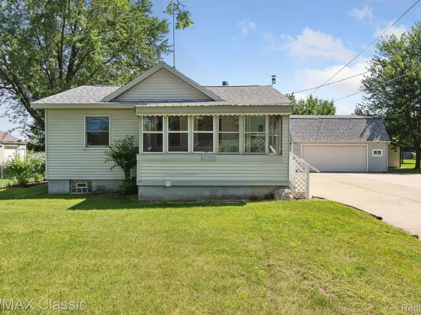 2454 N Milford Rd, Highland, MI 48357